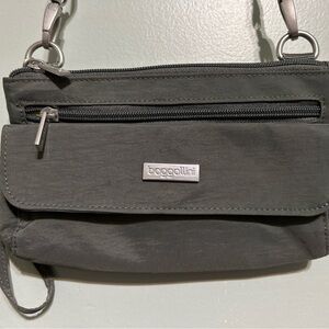 Baggallini Olive Green Yellow lining Crossbody Bag with wristlet strap